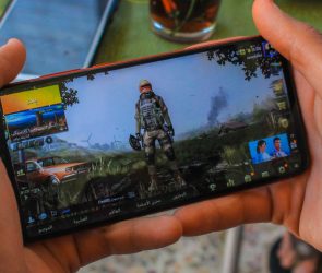 hp 4 jutaan gaming